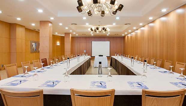 Salon para reuniones y congresos en hotel Talaso Atlantico